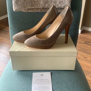 Coach Heels - New in Box 🌷